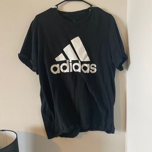 Adidas- T-Shirt